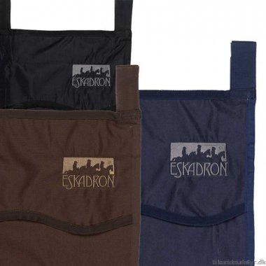 Stald og Boksartikler samt ridebane